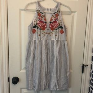 Casual embroidered dress